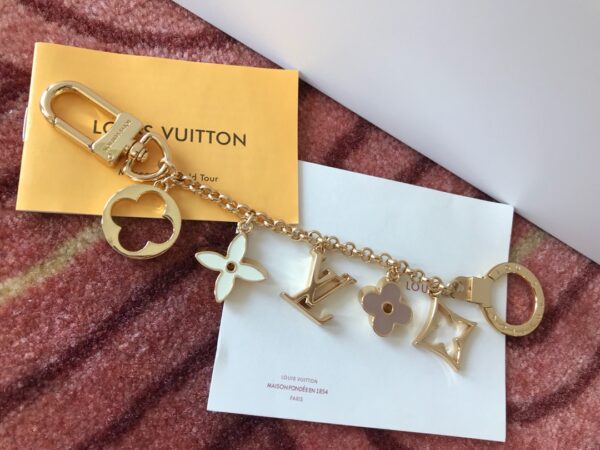 GJ21 – Key holder and bag charm