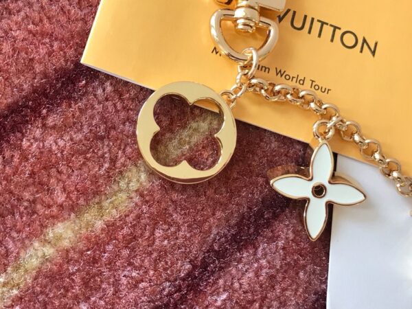 GJ21 – Key holder and bag charm