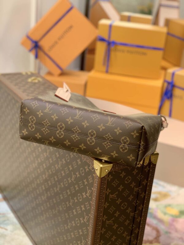 1:1 Replica Louis Vuitton LV Graceful PM Monogram Canvas Exclusive Bag For Women M43700 - 13.8in/ 35cm