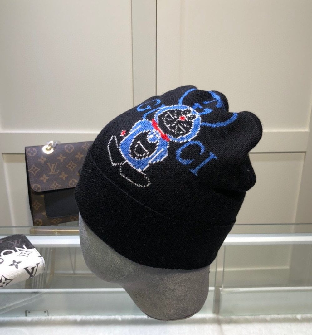 Gucci Beanie Cashmere In Black