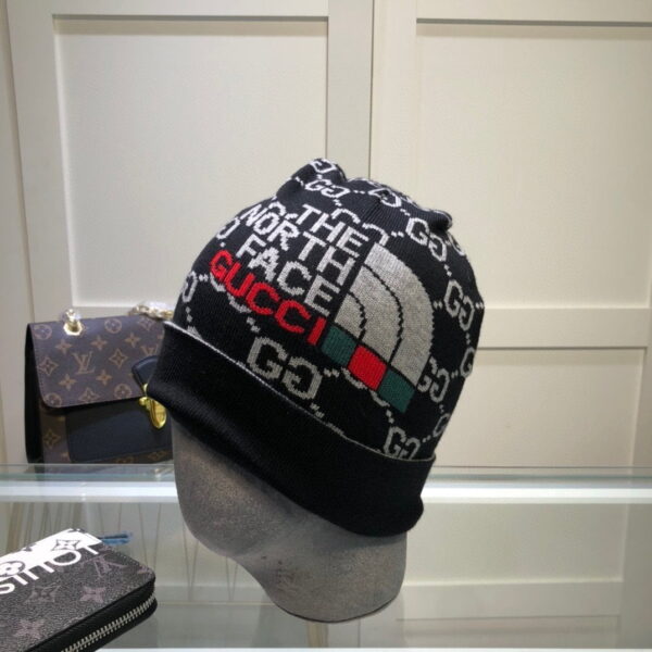 Gucci Beanie Cashmere In Black