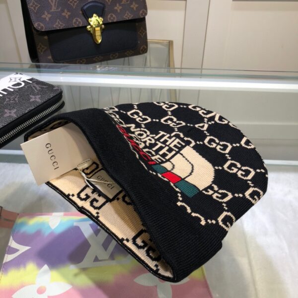 Gucci Beanie Cashmere In Black