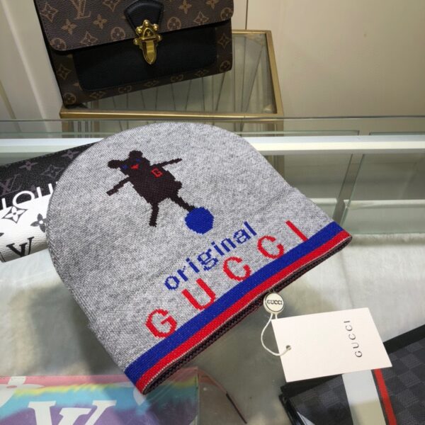Gucci Beanie Cashmere In Grey