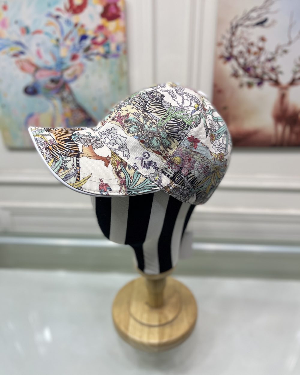 Gucci Canvas Baseball Hat Tiger White GG Hat