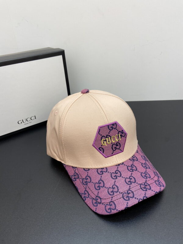 Gucci GG Baseball Hat Cream GG Hat