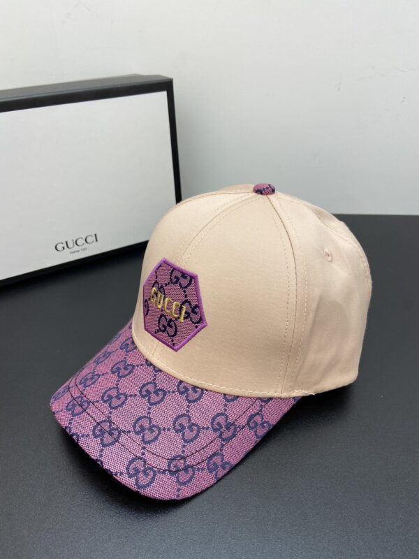 Gucci GG Baseball Hat Cream GG Hat