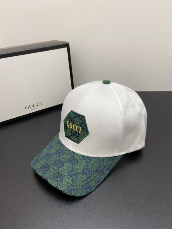Gucci GG Baseball Hat White GG Hat