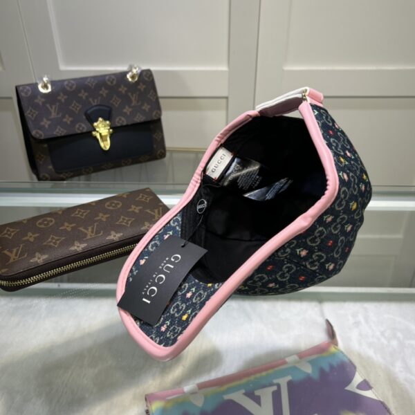 Gucci GG Baseball Hat With Floral Black GG Hat