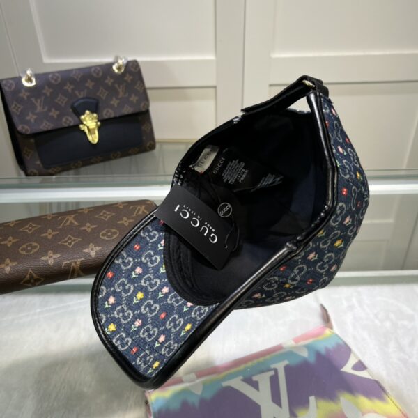 Gucci GG Baseball Hat With Floral Black GG Hat