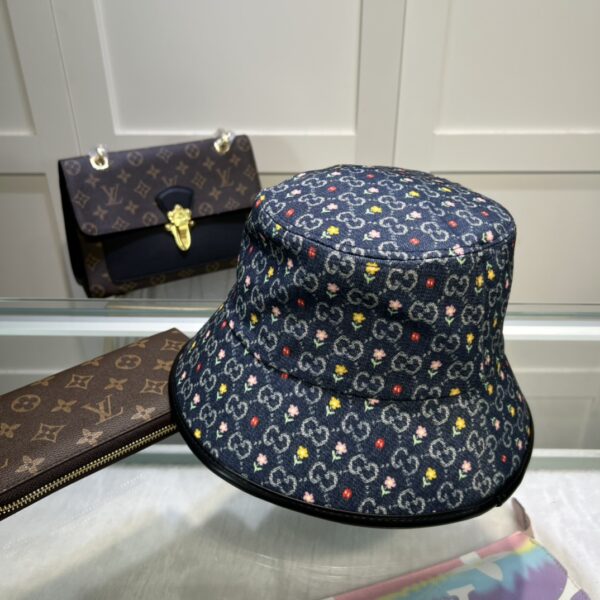Gucci GG Bucket Hat With Floral Black GG Hat