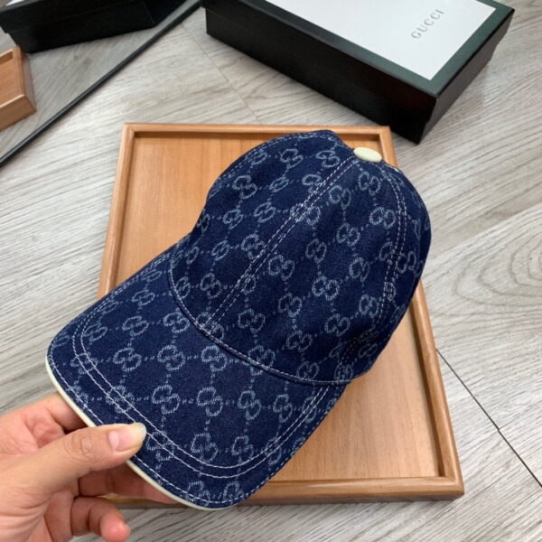 Gucci GG Canvas Baseball Cap Blue