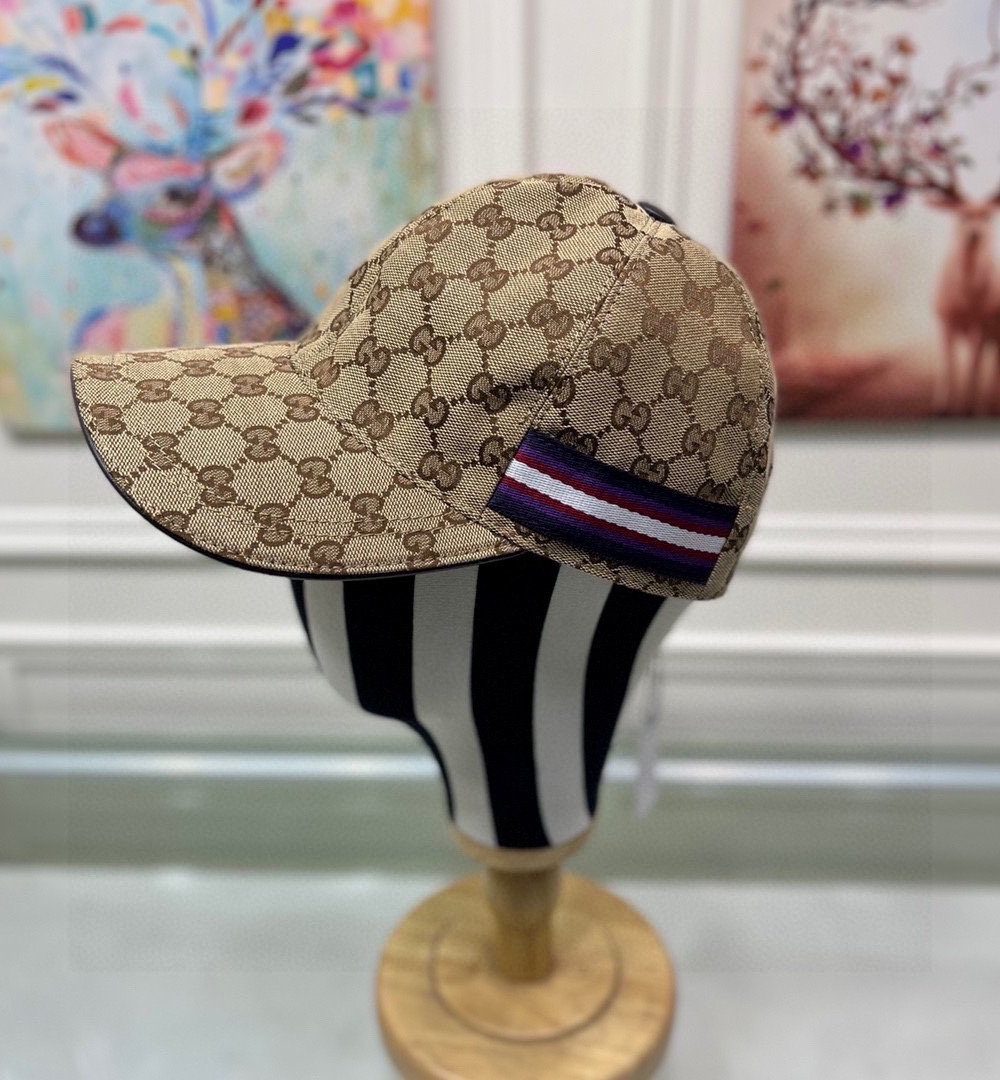 Gucci GG Canvas Baseball Cap Brown