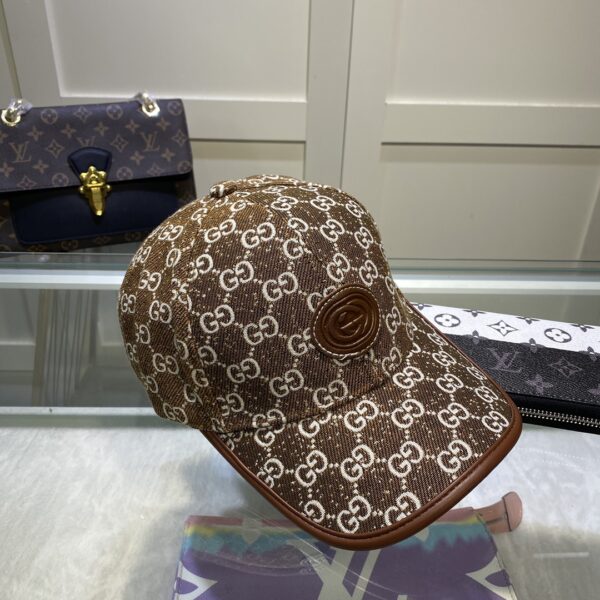 Gucci GG Canvas Baseball Cap Brown