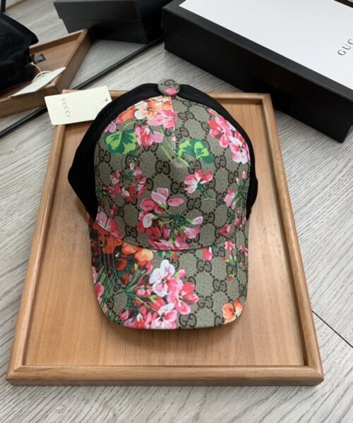 Gucci GG Canvas Baseball Cap Multiple Color