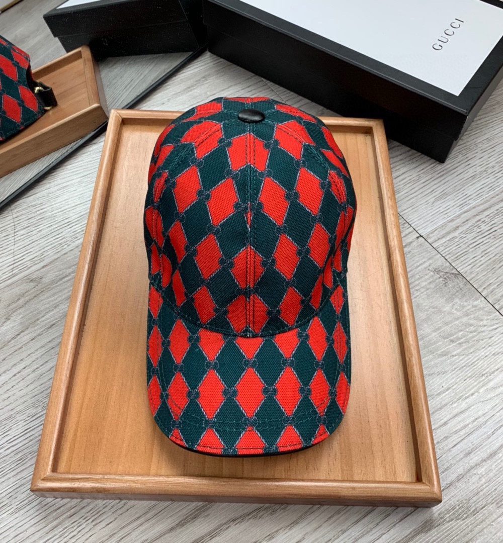 Gucci GG Canvas Baseball Cap Red