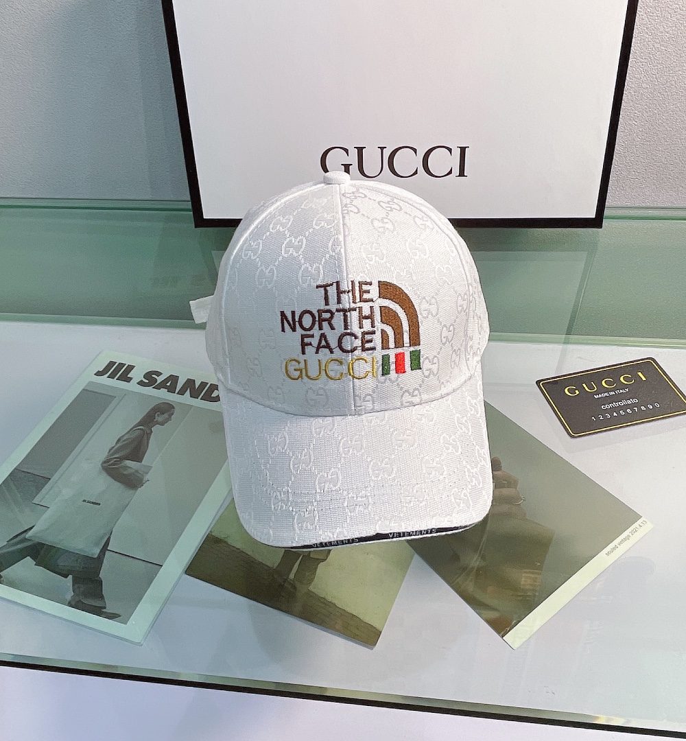 Gucci GG Canvas Baseball Cap White