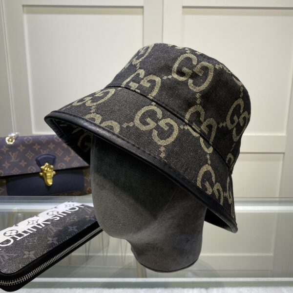 Gucci GG Canvas Bucket Hat Black