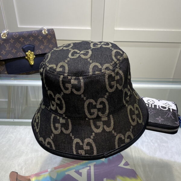 Gucci GG Canvas Bucket Hat Black