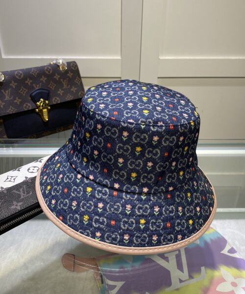 Gucci GG Canvas Bucket Hat Blue