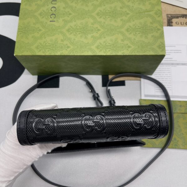 1:1 Replica Gucci GG Embossed Messenger Bag Black GG Embossed For Men 8.1in/20.5cm GG 625782 1W3AN 1000465