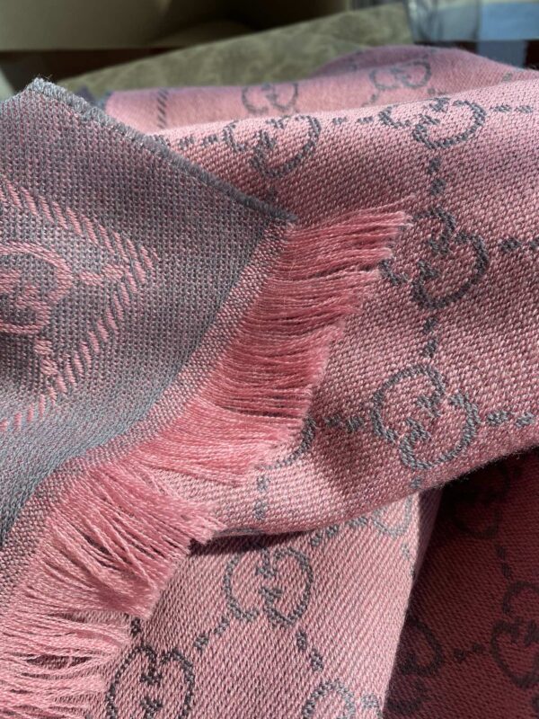 Gucci GG Lamé Lacquard Stole Scarf Pink 71in/180cm 