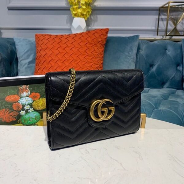 1:1 Replica Gucci GG Marmont Matelassé Mini Bag Black Matelassé Chevron With GG On The Back For Women 8in/20cm GG 474575 DTD1T 1000