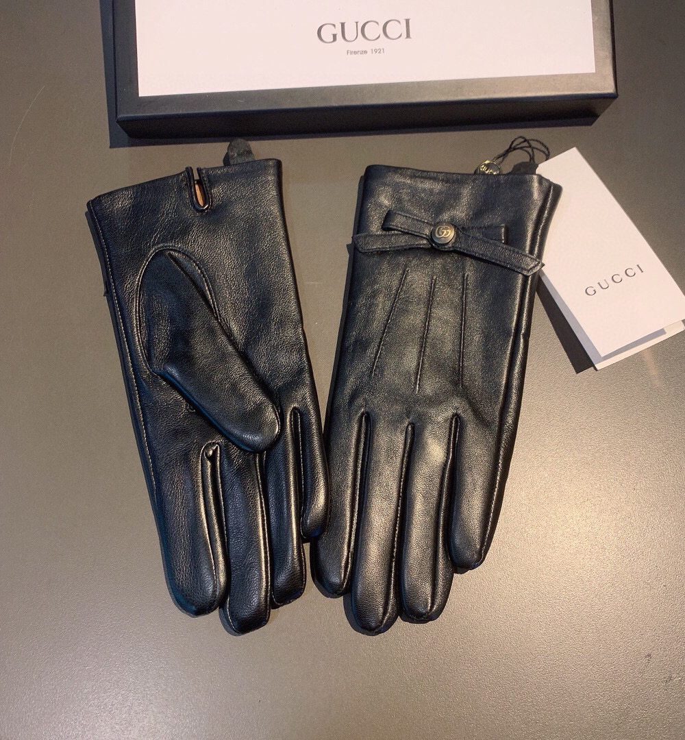 Gucci Gloves With Signature Double G Motif In Black