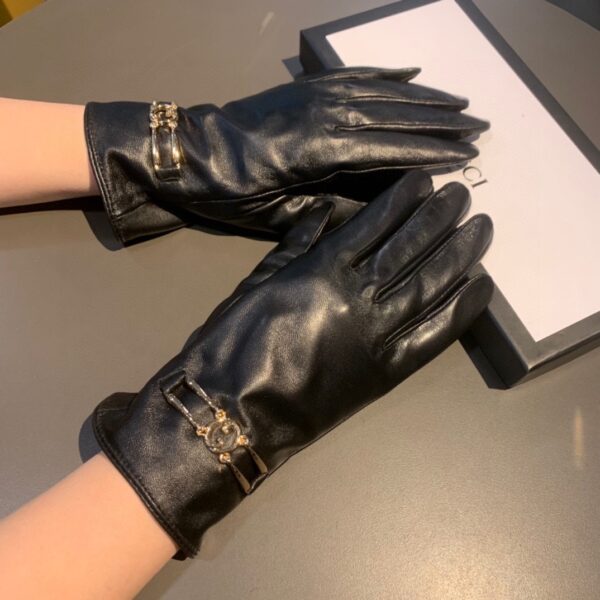 Gucci Gloves With Signature Double G Motif In Black