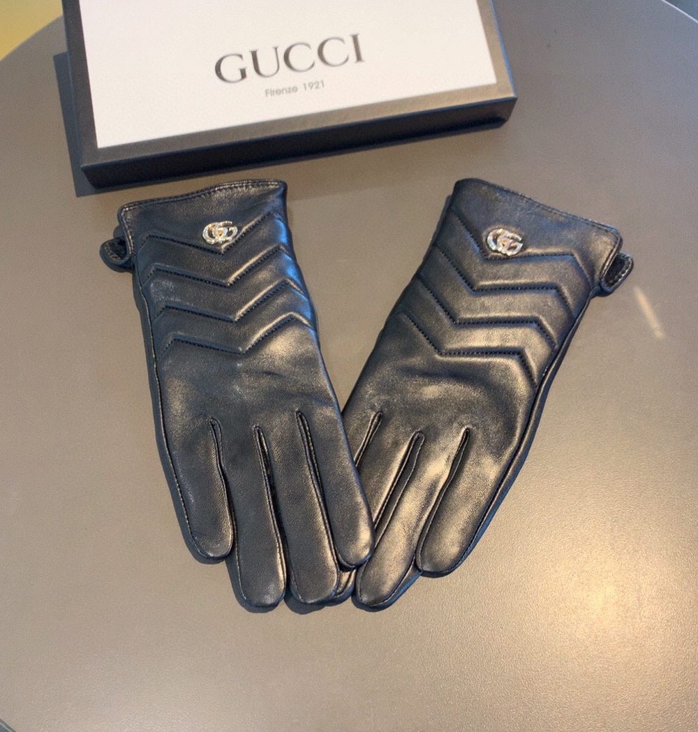 Gucci Gloves With Signature Double G Motif In Black