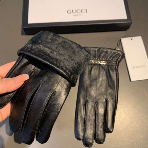 Gucci Gloves With Signature Double G Motif In Black