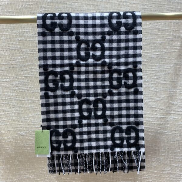 Gucci Jacquard Wool Scarf Dark Blue and Ivory Scarf 220cm/86.7in 644365 4G718 4178