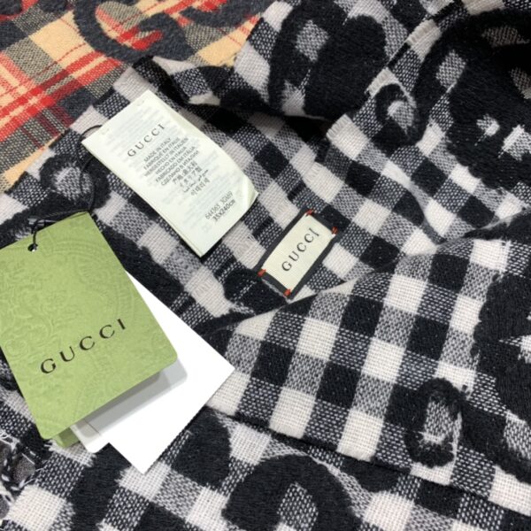 Gucci Jacquard Wool Scarf Dark Blue and Ivory Scarf 220cm/86.7in 644365 4G718 4178