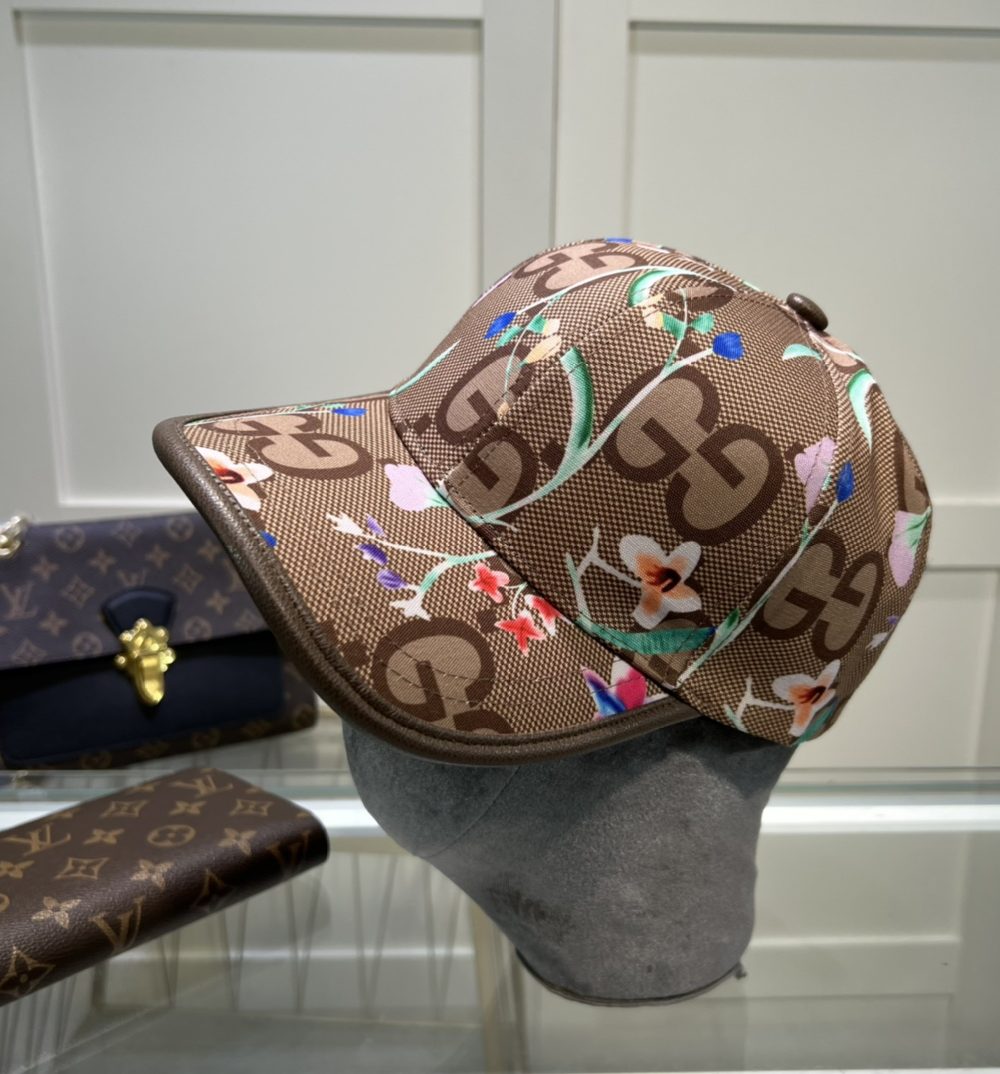 Gucci Jumbo GG Baseball Hat With Floral Embroidery Beige GG Hat 701845 3HAJM 2584
