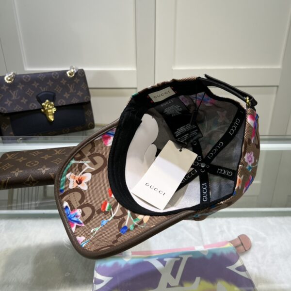 Gucci Jumbo GG Baseball Hat With Floral Embroidery Beige GG Hat 701845 3HAJM 2584