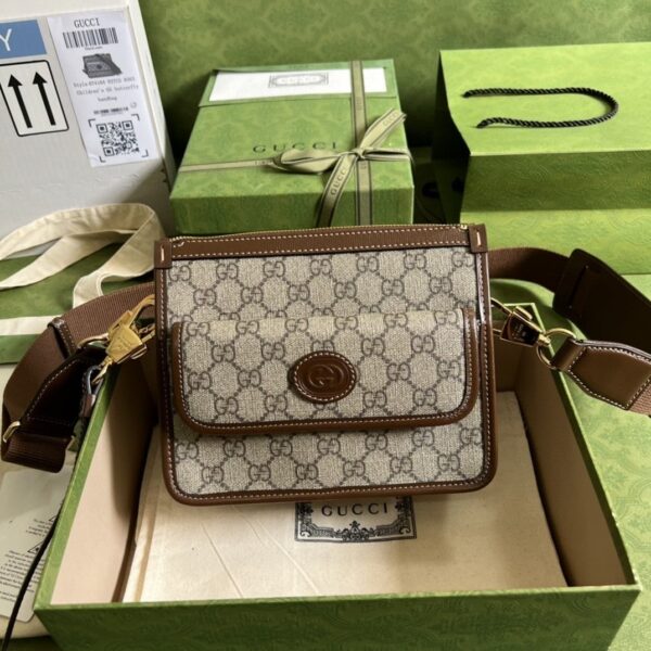 1:1 Replica Gucci Messenger Bag With Interlocking G Beige And Ebony GG Supreme Canvas And Brown For Men 8in/21cm GG 674164 92THG