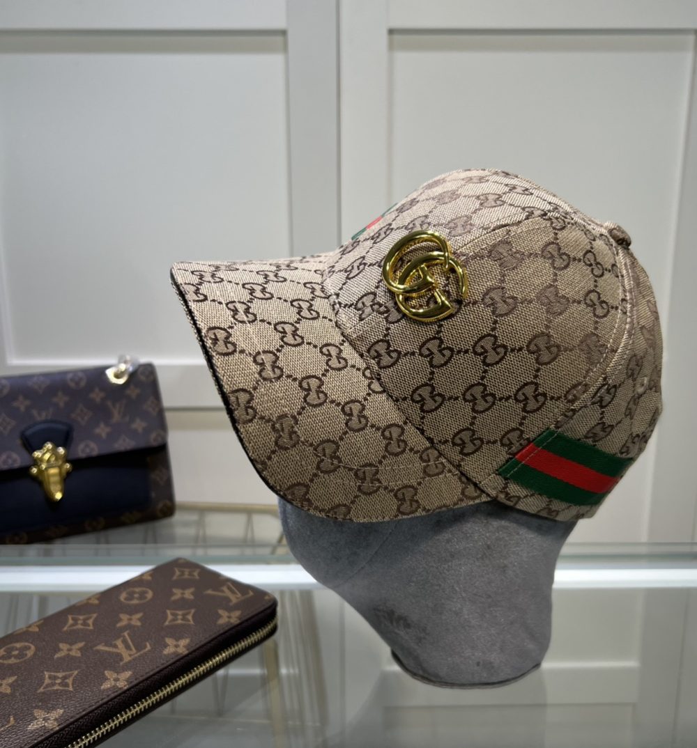Gucci Original GG Canvas Baseball Hat With Web Beige GG Hat