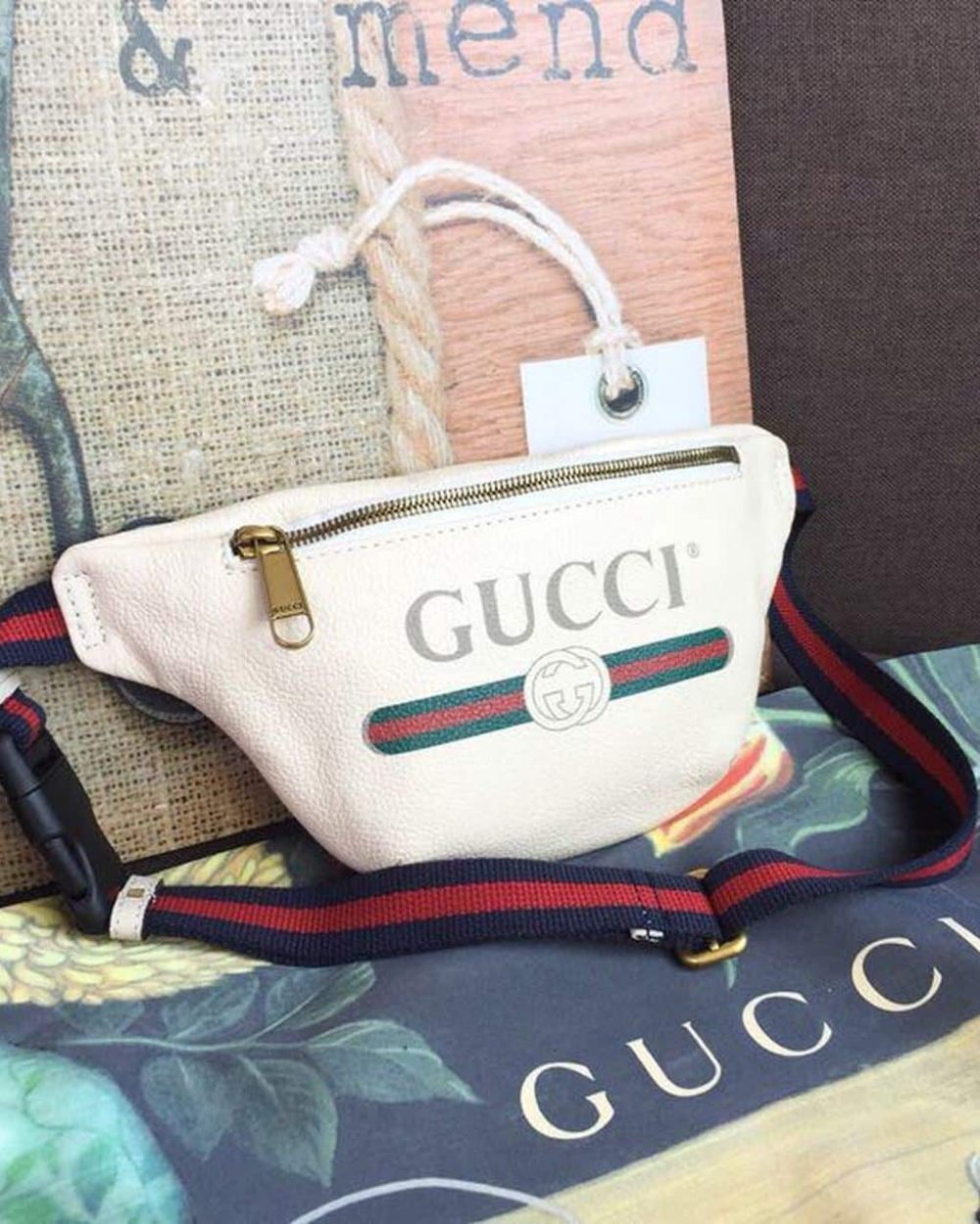 1:1 Replica Gucci Print Waist Belt Bag White For Women And Men 11in/27cm GG 527792