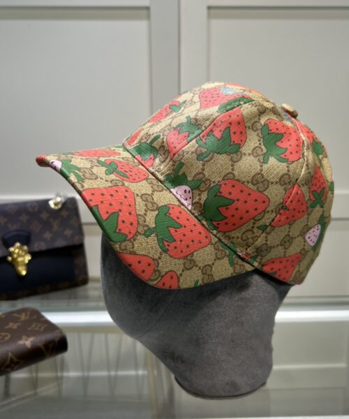 Gucci Strawberry Supreme Baseball Hat Beige GG Hat