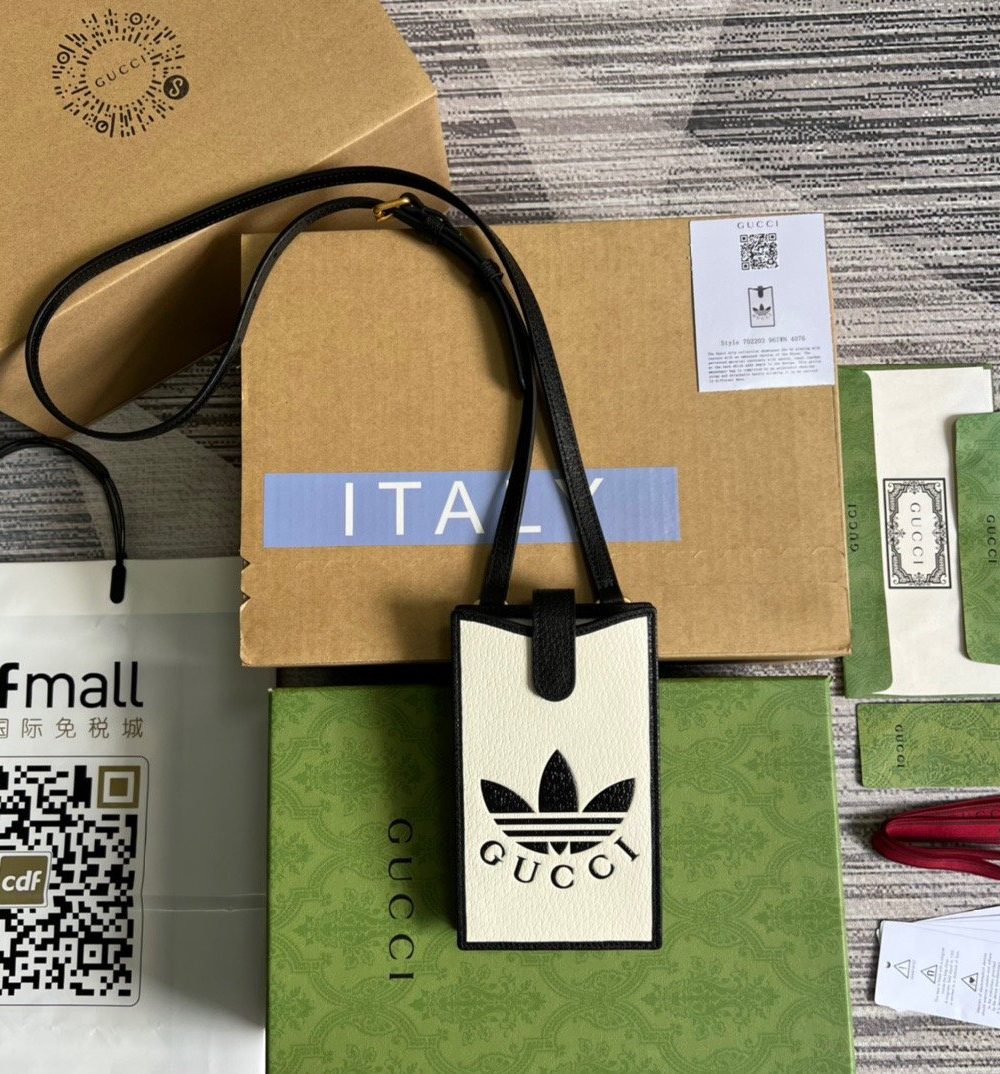 1:1 Replica Gucci x Adidas Phone Case White For Women, Women's Bags 7.3in/18cm GG