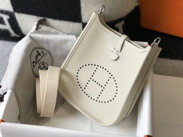 1:1 Replica Hermes Evelyne 16 Amazone Bag Beige With Silver-Toned Hardware For Women, Women's Shoulder And Crossbody Bags 6.3in/16cm