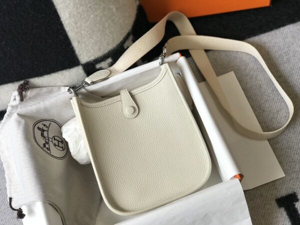 1:1 Replica Hermes Evelyne 16 Amazone Bag Beige With Silver-Toned Hardware For Women, Women's Shoulder And Crossbody Bags 6.3in/16cm