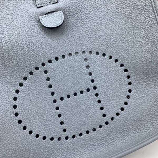 1:1 Replica Hermes Evelyne III 29 Bag Light Blue With Silver-Toned Hardware For Women, Women's Shoulder And Crossbody Bags 11.4in/29cm H056277CK18