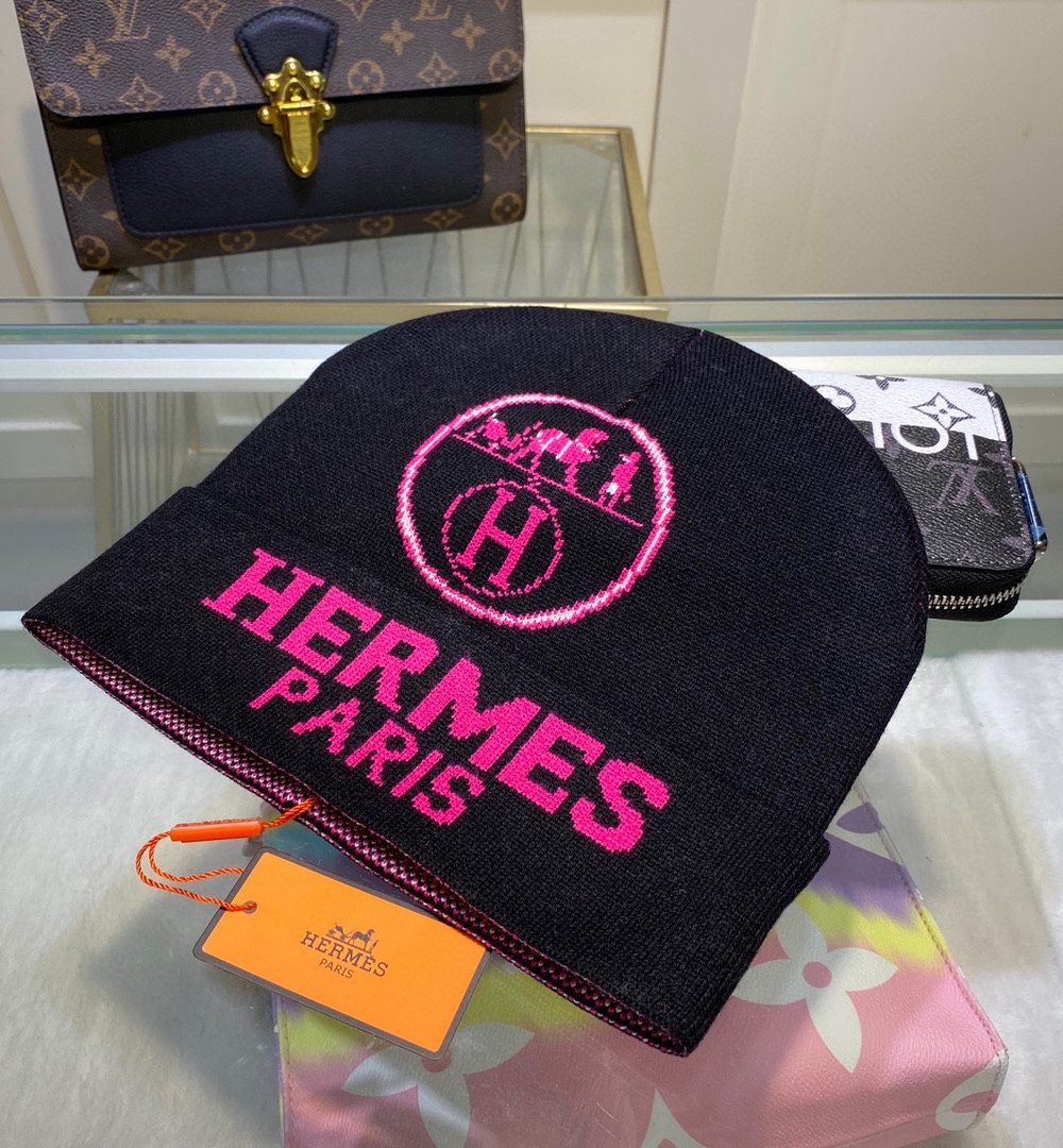 Hermes Frequence Beanie In Black