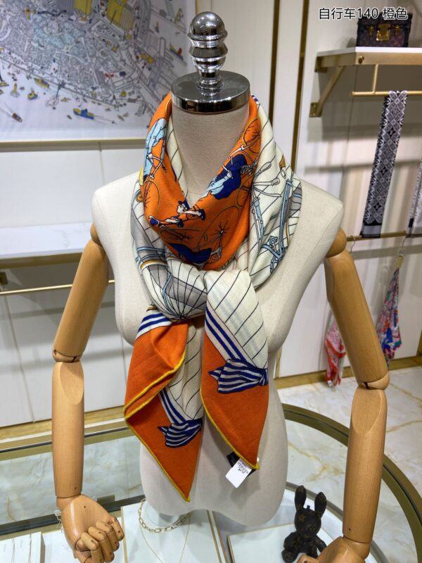 Hermes Les Becanes 70 Silk Orange/Blanc/Bleu Royal Scarf 140cm/55in 