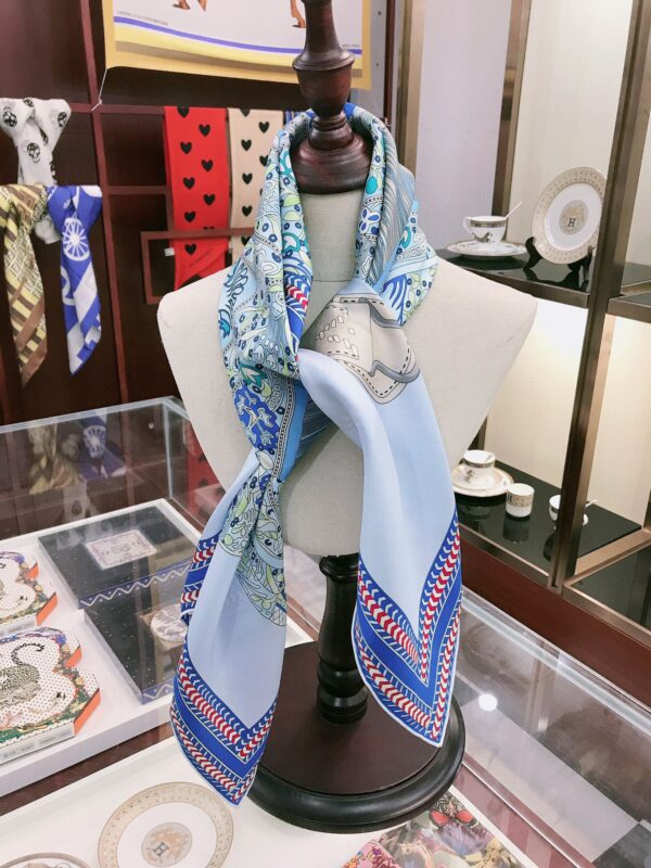 Hermes Selle des Steppes Blue Square Scarf 90cm/35in 