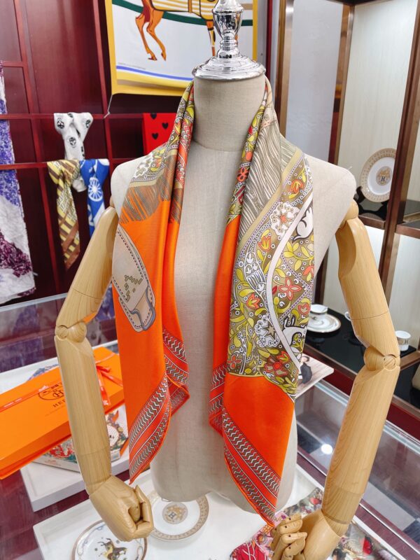 Hermes Selle des Steppes Orange Square Scarf 90cm/35in 