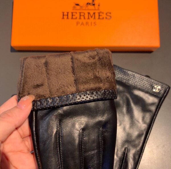 Hermes Soya Gloves In Black