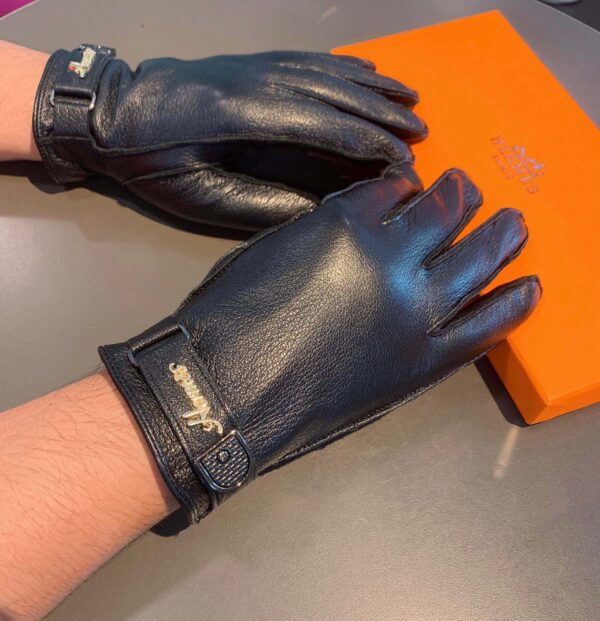 Hermes Soya Gloves In Black