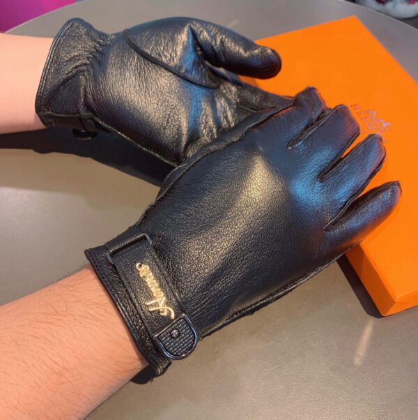 Hermes Soya Gloves In Black