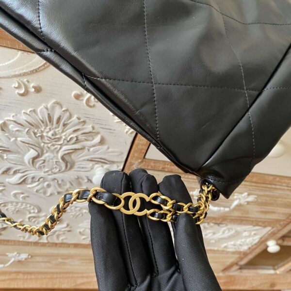 [REP 1:1] Large 22 Backpack Black/White For Women 19.9in / 51cm AS3313